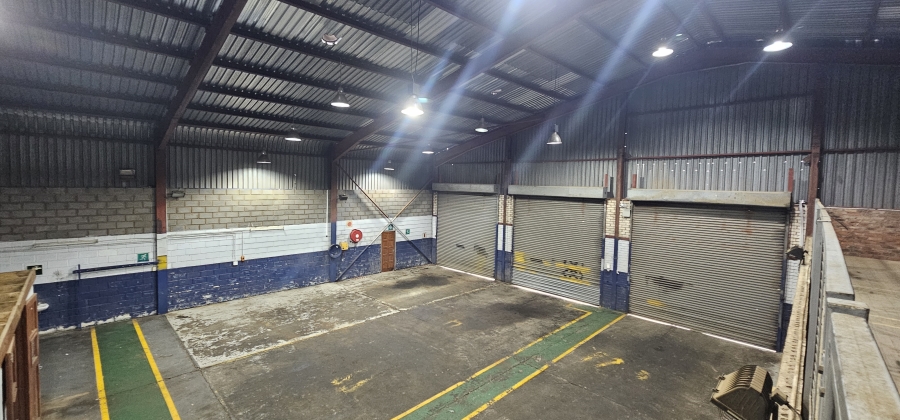 To Let Commercial Property for Rent in Beacon Bay North Eastern Cape